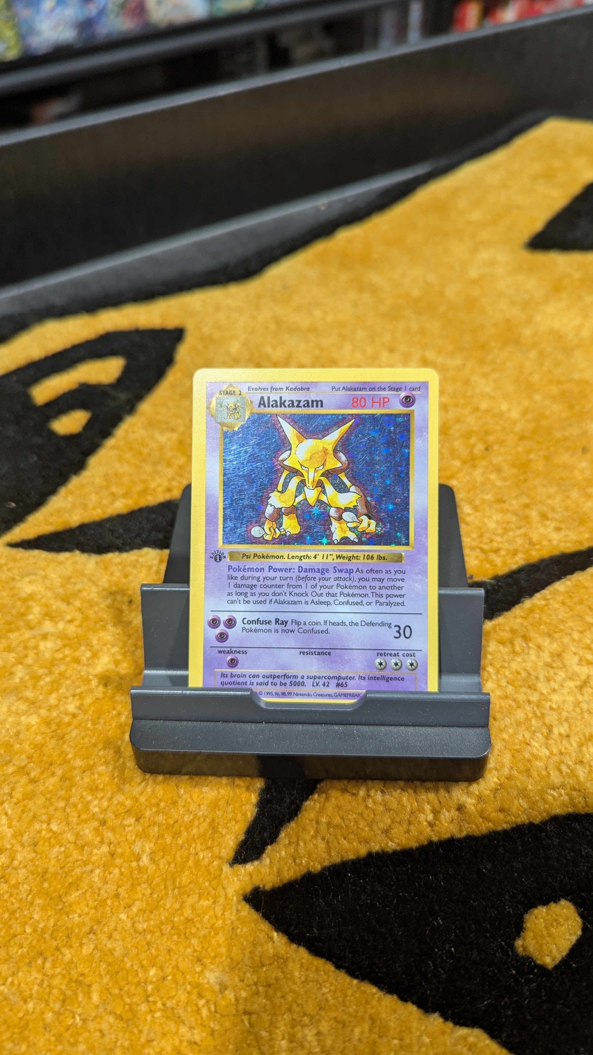 Alakazam - 1/102  - Holo 1st Edition