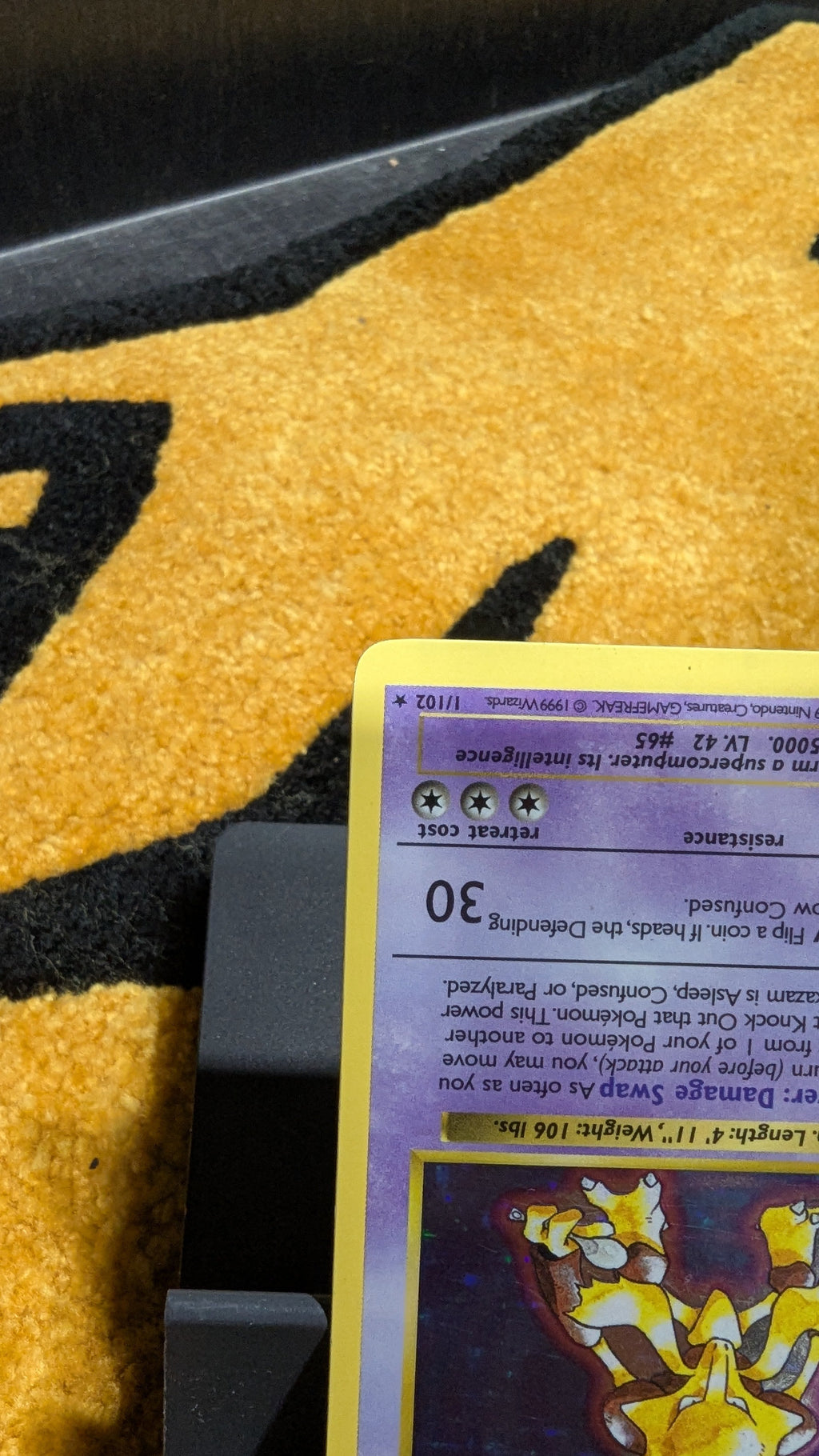 Alakazam - 1/102  - Holo 1st Edition